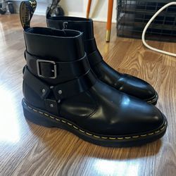 dr martens doc martens jaimes leather harness chelsea boots women’s 9 men’s 8