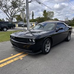 2020 DODGE CHALLENGER SXT