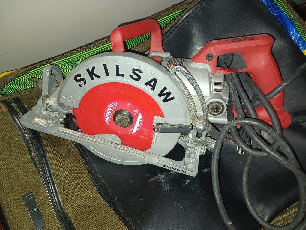 SkilSaw HD77