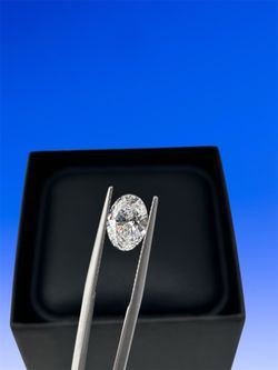 2.02 Carat Lab-grown Oval shape certified Diamond for Ring 💍