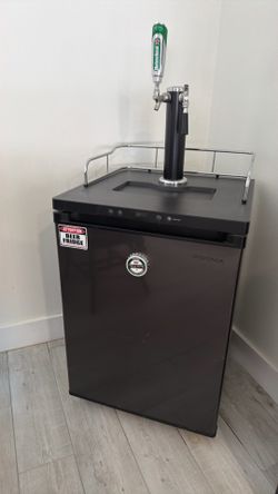 Insignia kegerator black stainless steel