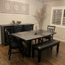 Dinning Table