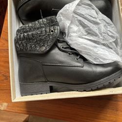 Black Boots Size 7