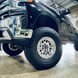 Kmc 17” Machine Wheels For 6 Lug Truck Suv (we Finance)