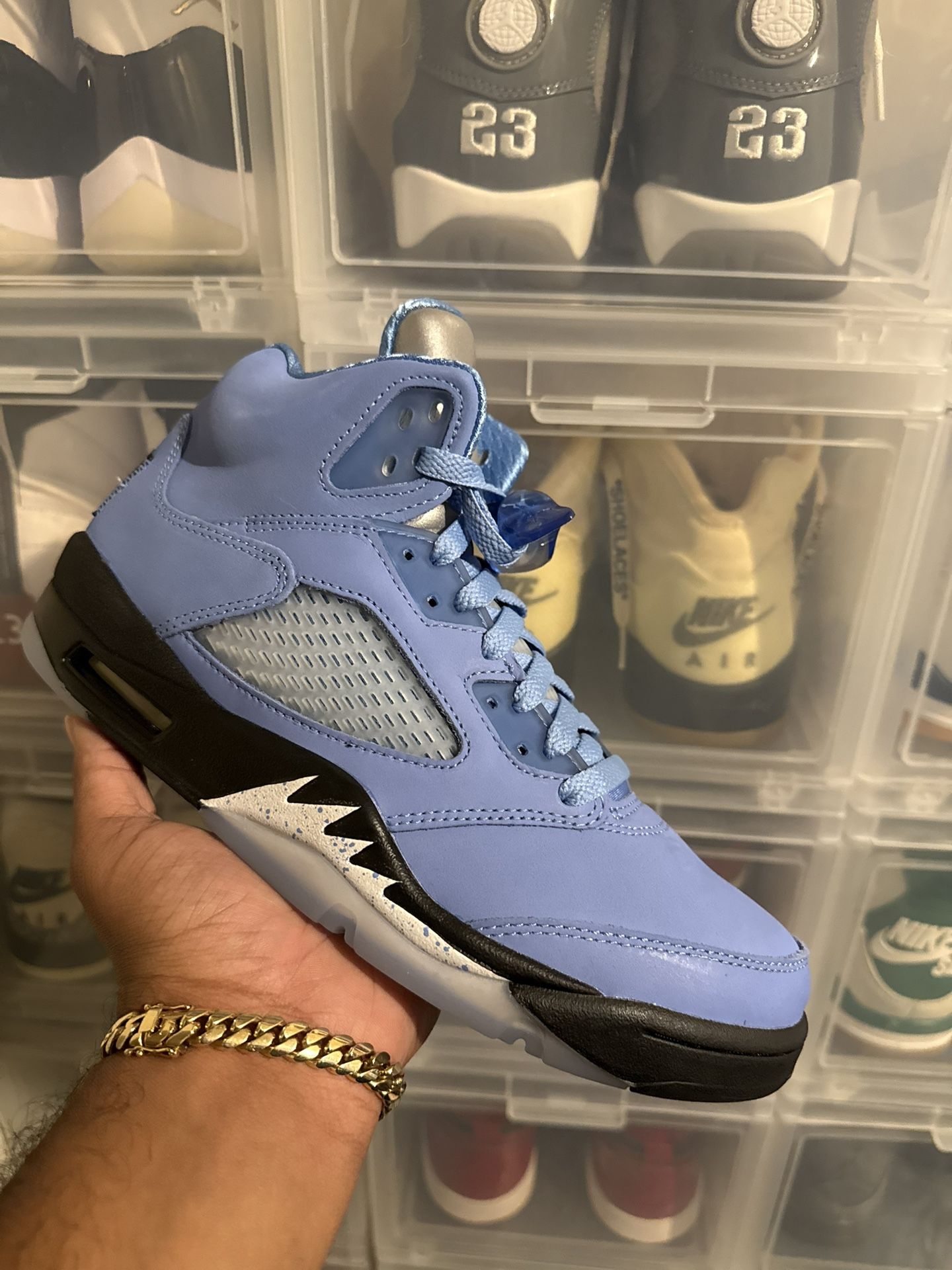 Air Jordan 5 UNC