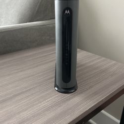 Motorola AC1900 Router 