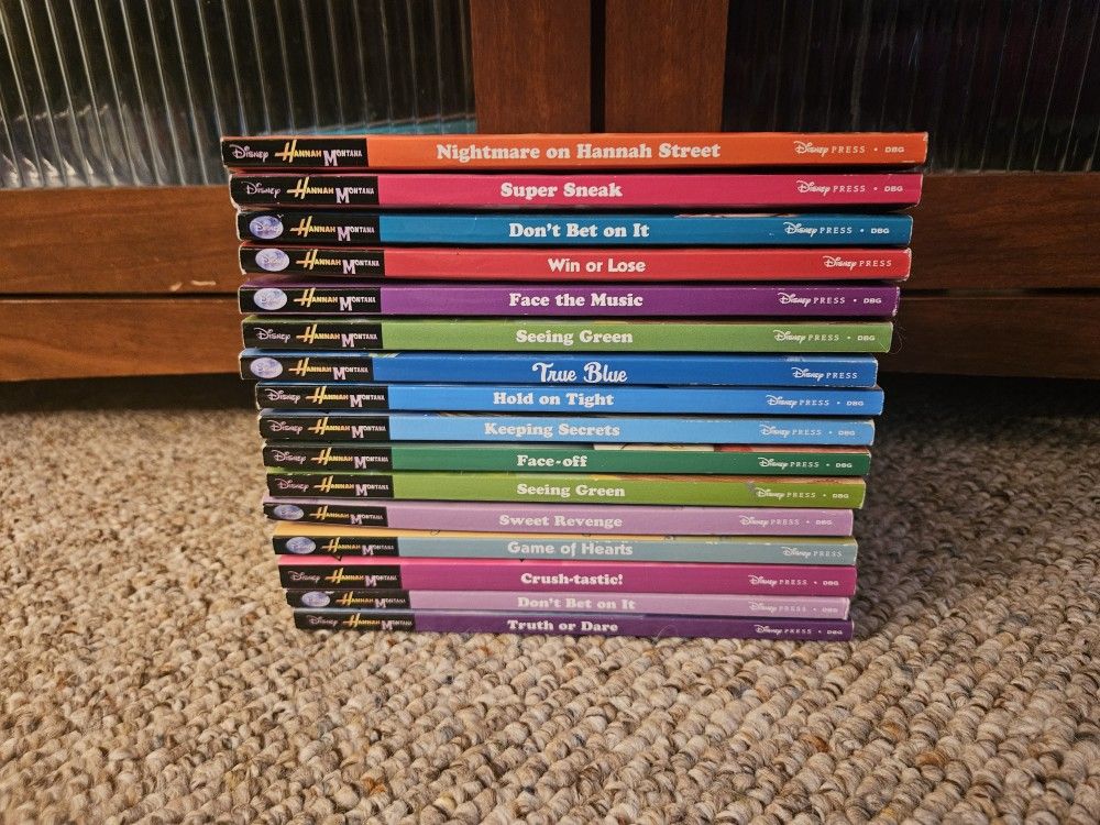 16 Hannah Montana Chapter Books