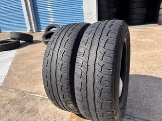 2 Bfgoodrich Tires Size 235/65/18 Like New!