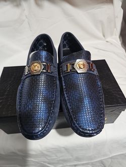 Navy Textured Leather Driver Loafer with Gold Lion Head,, size 9M