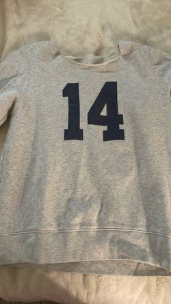 brandy melville off the shoulder sweater . one size
