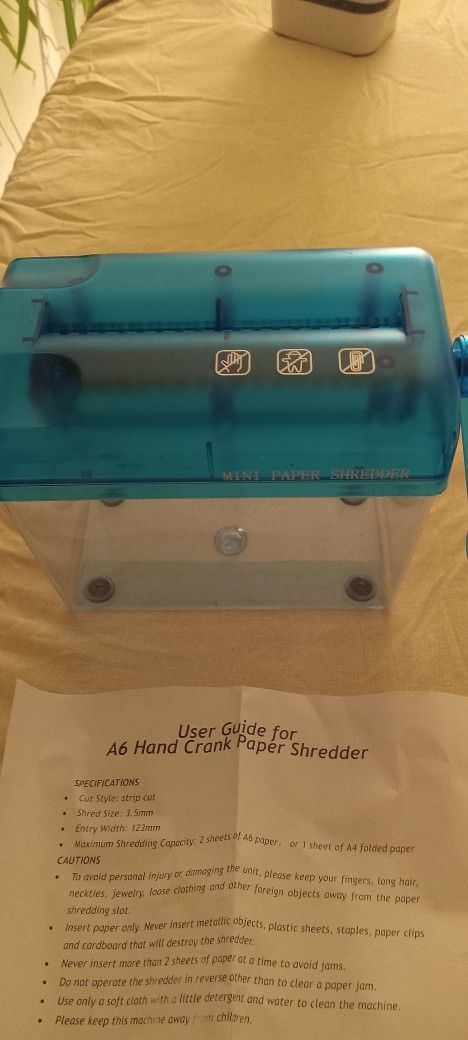 Mini Paper Shredder NEW