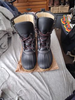 L.L. Bean Women's 8 inch Duck Boots Sherling Lined.