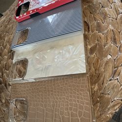 Like New!!!! iPhone 15 Pro Max Cases