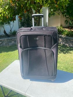 Lrg. Chaps 30”x 18”x 12” ( Missing top Fiber Handle) Luggage