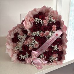 Red Roses Arrangement