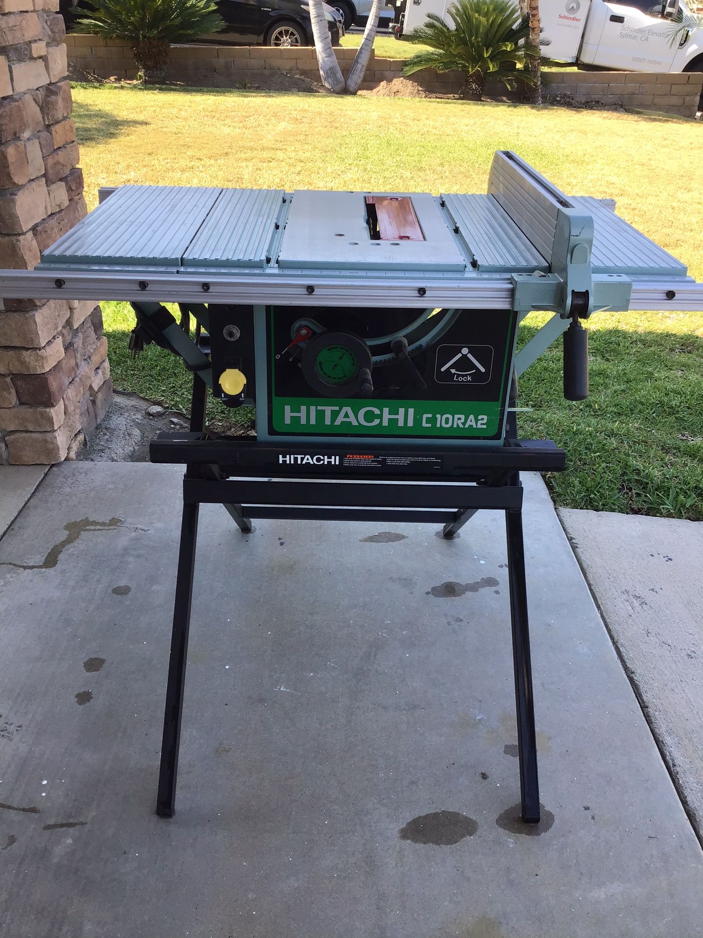Hitachi 10 Inch Table Saw