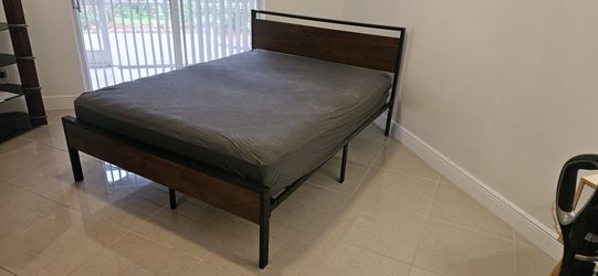 Queen size bed set - mattress plus the frame