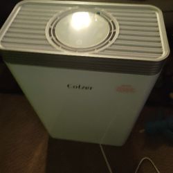 2 Dehumidifier Colzer, plus 2 free filters.