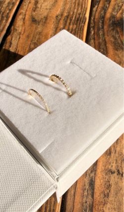 Classic Diamond Eternity Ring 14K Gold and Diamond Bar Eternity Ring For Sale!!