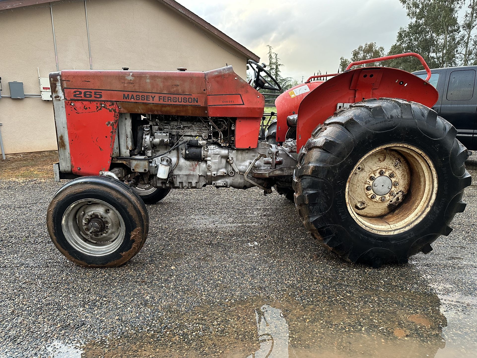 Massey Ferguson 265 diesel Tractor