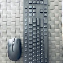 Inalambric Dell Keyboard & Mouse