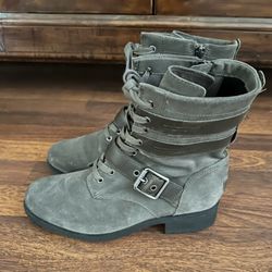 UGG Woman’s Boots Size 9