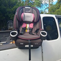 GRACO DELUXE CAR SEAT