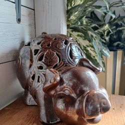 Big Booty Ceramic Pig Cutie!