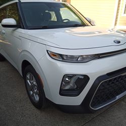 2021 Kia Soul S, Low Mileage 25K, Beautifully Maintained Inside/Out!!