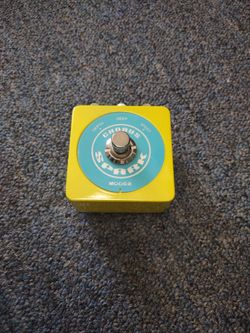 Used Mooer Chorus Spark 
