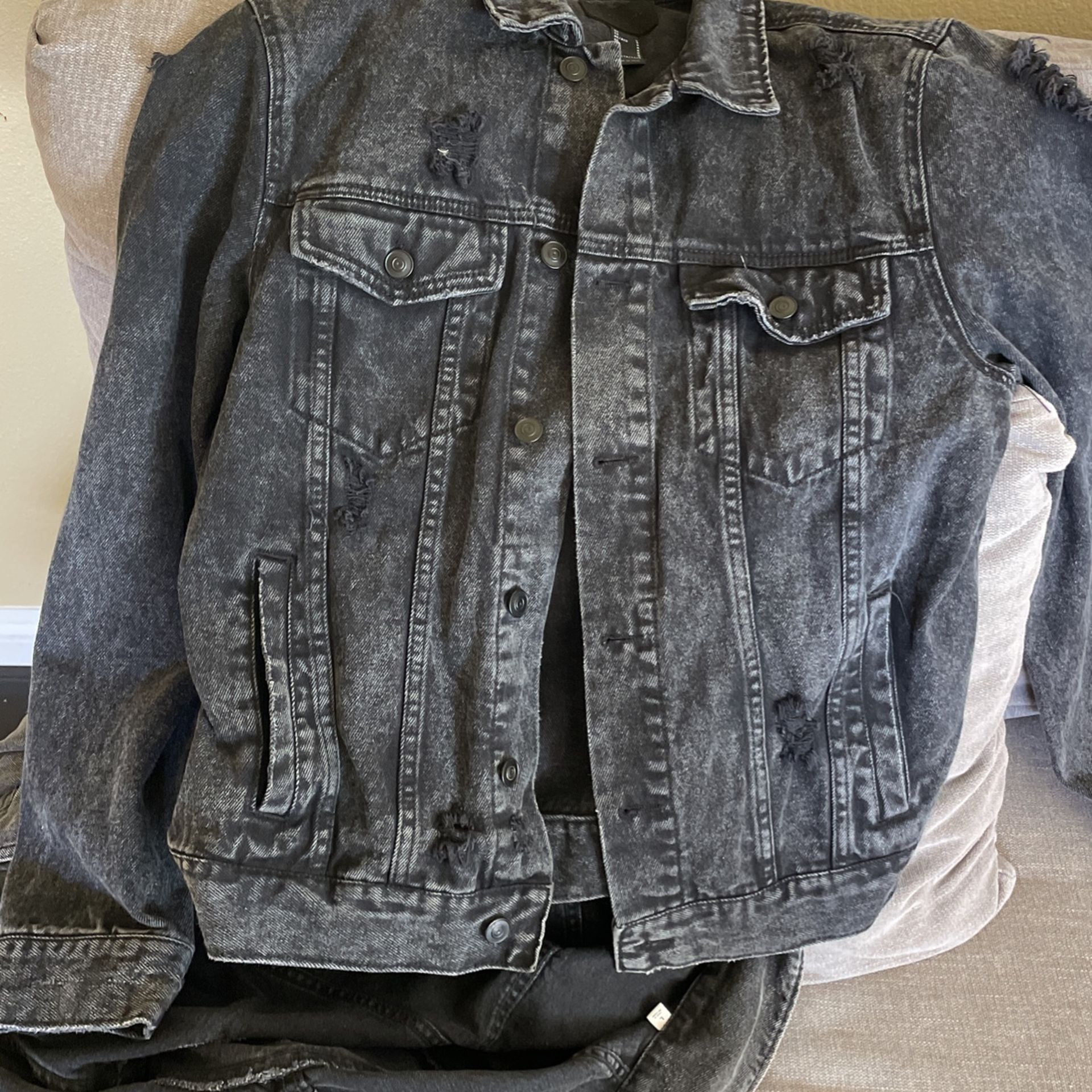 H&M,Pacsun,Forever 21 Black jeans jacket