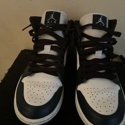 Nike Air Jordan 1 Mid GS "Armory Navy" 