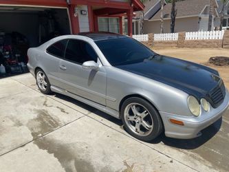 2000 Mercedes-Benz CLK-Class