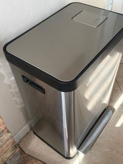 Dual Garbage and Recycling container - all in one