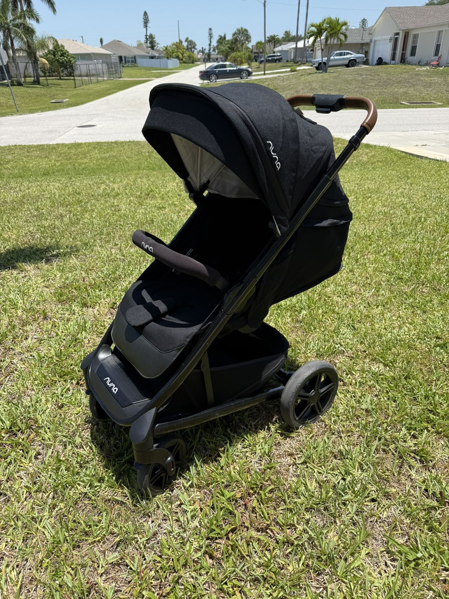 Nuna Tavo Stroller