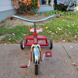 RADIO FLYER TRICYCLE 