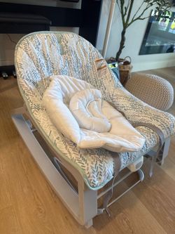 Baby Bouncer Seat - Excellent Condition