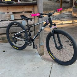 Giant 26 Inch Wheelie Bike