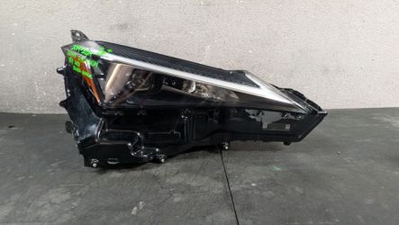2019-2020-2021-2022-2023-2024 LEXUS UX UX250 RIGHT HEADLIGHT OEM USED #10378