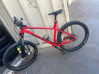 Trek mountain bike , size XL