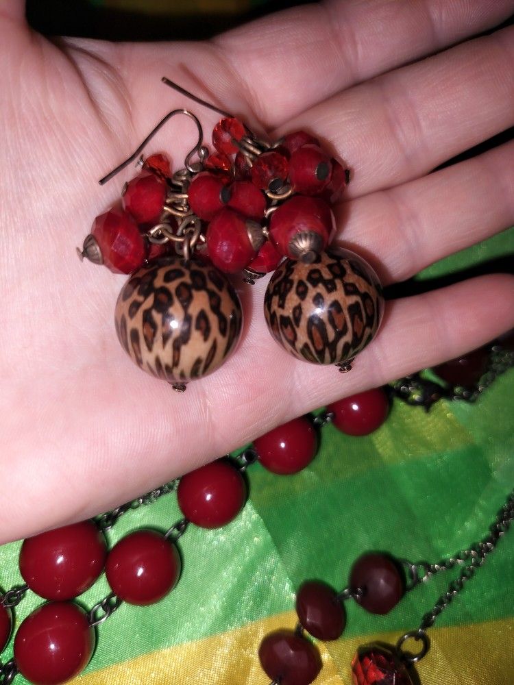 Matching Fashion Red And Leopard Print Beaded Necklace And Earring Set,NWOT