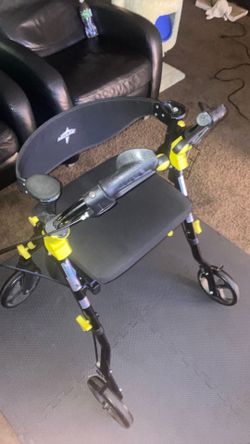 Madeline Empower Rollator in Black