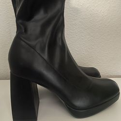 Black leather Boots