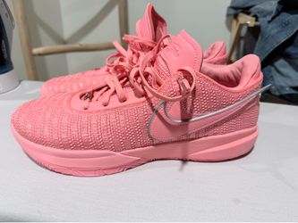 Nike LeBron 20 size 13.5