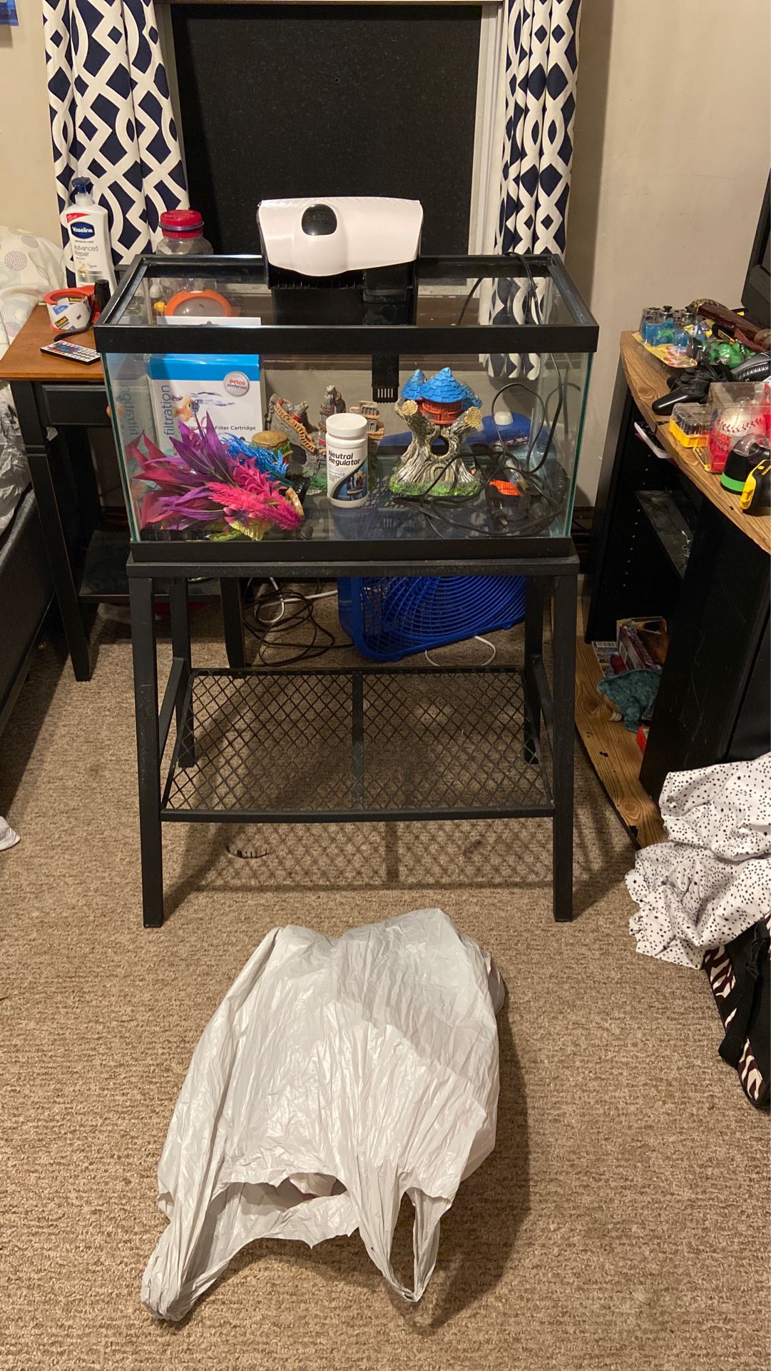 20 gallon fish tank with stand and extras