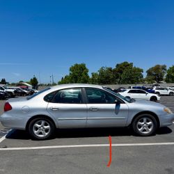 2002 Ford Taurus
