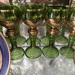 Vintage Italian green Glass Goblet Set