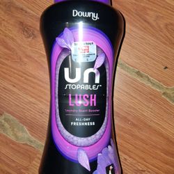 Downy Unstoppables 24oz 
