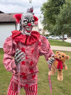 Halloween Animatronic Clown 6-ft Lawn Decoration Freestanding Talking Lighted Clown Haunted Living Display 6 Foot Tall Large Creepy Ghost Skeleton š¤”
