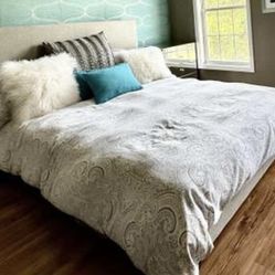 Platform Queen Bed